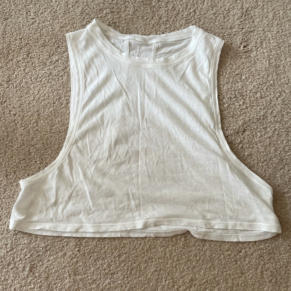 Lululemon crop tank